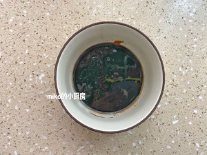 香菇臘腸燜飯的做法 步驟2