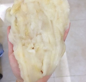 讓你面板充滿膠原蛋白的花膠奶凍的做法 步驟3