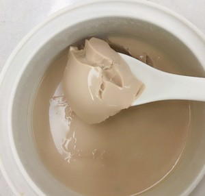 讓你面板充滿膠原蛋白的花膠奶凍的做法 步驟5