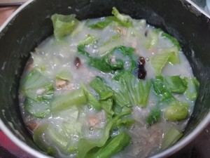 減脂版皮蛋瘦肉粥（即皮蛋雞胸肉生菜燕麥粥）的做法 步驟4