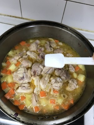 咖哩飯、雞肉咖哩、便當飯配菜，詳細版咖哩雞的做法 步驟25