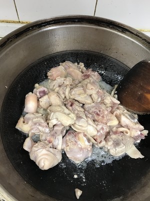 咖哩飯、雞肉咖哩、便當飯配菜，詳細版咖哩雞的做法 步驟5