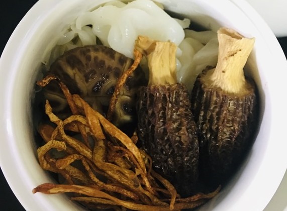 增強免疫力????花膠羊肚菌燉湯??養顏美容??的做法