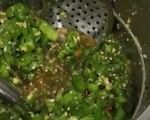 能讓你多吃一碗飯的開胃小咸菜～腌辣椒（尖椒）圈的做法 步驟9