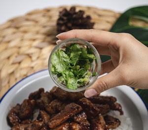 超級簡單好吃的泰式豬頸肉配飯的做法 步驟16