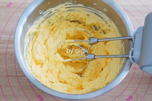 ??日本YOKU MOKU之檸檬奶油戚風蛋糕的做法 步驟13