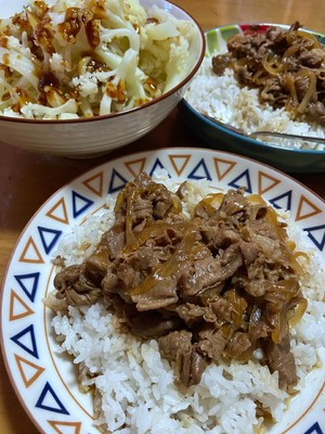 日式牛肉飯（巨簡單好吃）的做法 步驟10