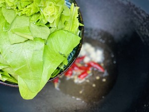 豆豉鯪魚油麥菜|你是那年最烈的酒，讓少年醉上了心頭的做法 步驟5