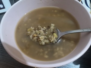 清熱解暑 綠豆湯  軟爛出沙  不用高壓鍋的做法 步驟7