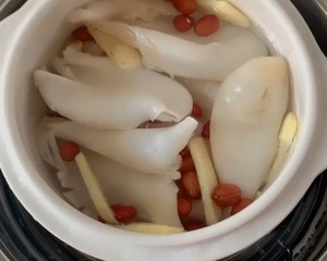 養生美容魚膠雞湯的做法 步驟5
