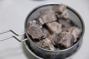 蒜仔焗黃魚 紅燜羊肉煲～北鼎琺瑯鑄鐵鍋食譜的做法 步驟20