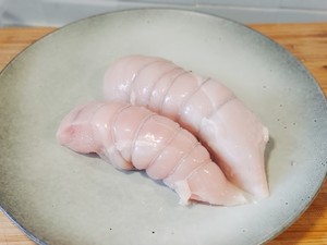 一鍋一次搞定一桌菜——意式嫩雞胸佐雞肉白醬、蔬菜清湯的做法 步驟4