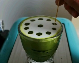 下午茶飲品【抹茶拿鐵】的做法 步驟9