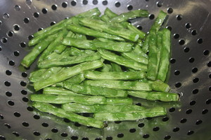干煸四季豆的做法 步驟5