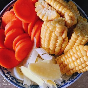 冬季大補：排骨玉米山藥湯的做法 步驟1
