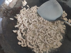 青椒肉絲的做法 步驟7