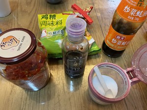 蓮藕豬肉丸子的做法 步驟2