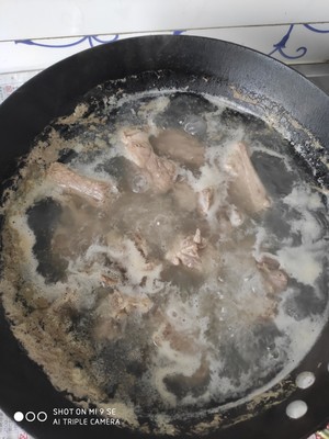 香到暈的排骨燜飯的做法 步驟4