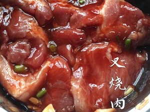 蜜汁叉燒肉（新手烤箱0失敗）的做法 步驟4