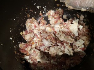 紅燒獅子頭四喜丸子的做法 步驟3