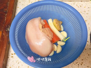 無淀粉雞胸肉丸子（減肥、火鍋）的做法 步驟1